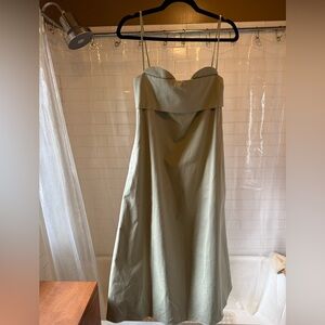 Toit volant midi dress